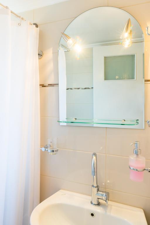 Апартаменти Charmy Petit Flat In Афіни Екстер'єр фото