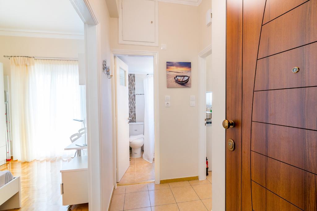 Апартаменти Charmy Petit Flat In Афіни Екстер'єр фото